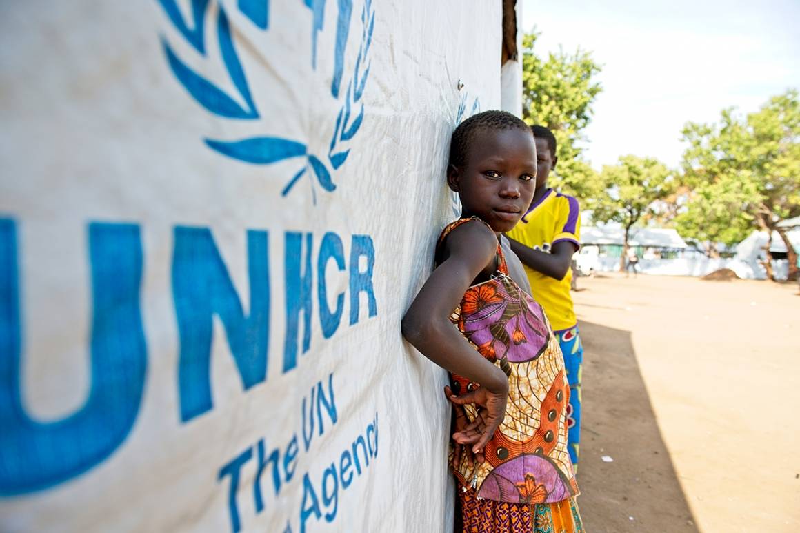 Dette foto er fra en UNHCR-drevet flygtningelejr i Uganda. Her bor der over 135.000 flygtninge fra Syd-Sudan. Foto: UN Photo/Mark Garten